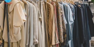 gửi quần áo đi Hàn Quốc